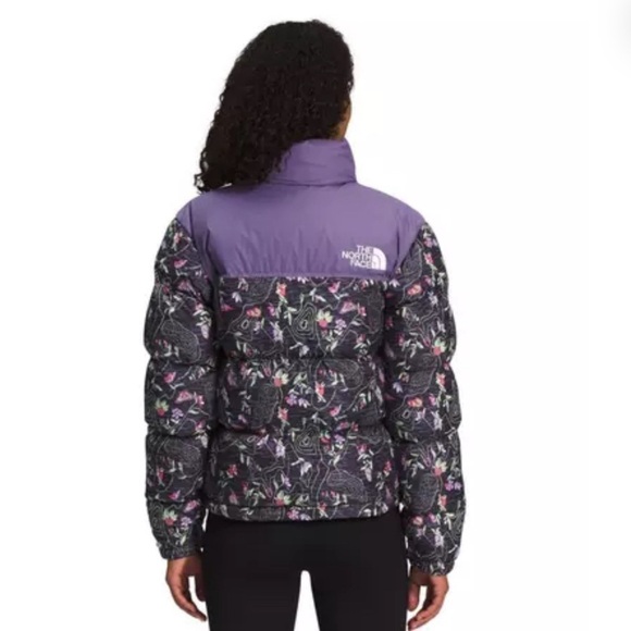 The North Face Women's 1996 Retro Nuptse Jacket size small - Picture 2 of 10